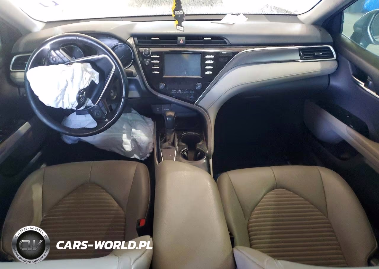 2018 Toyota Camry Se VIN:4T1B11HK9JU065579 - 8