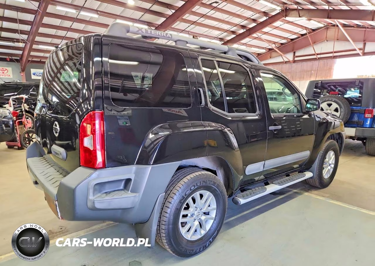 2015 Nissan Xterra S VIN:5N1AN0NW1FN662079 - 3
