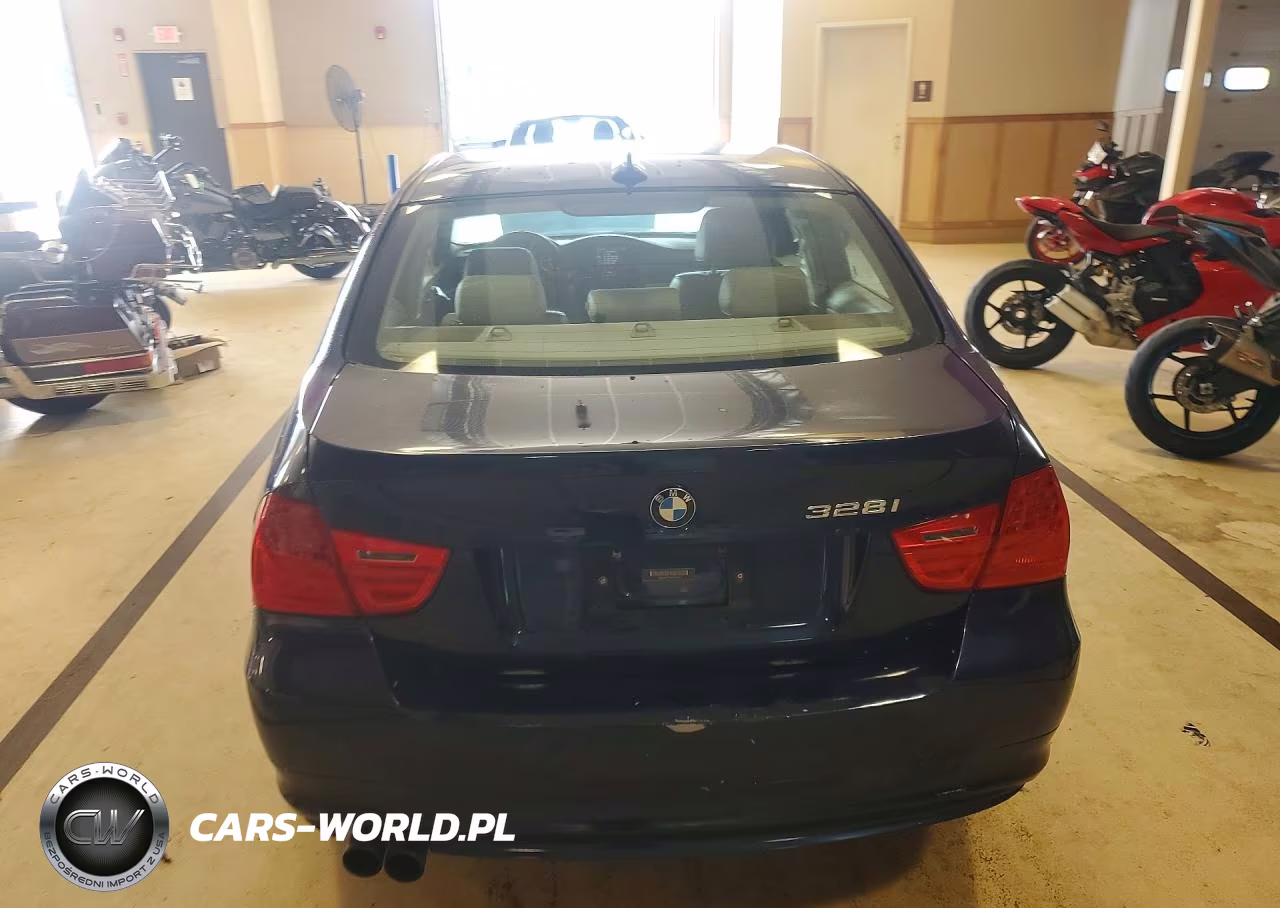 2011 BMW 328I xDrive VIN:WBAPK5C57BF126110 - 6