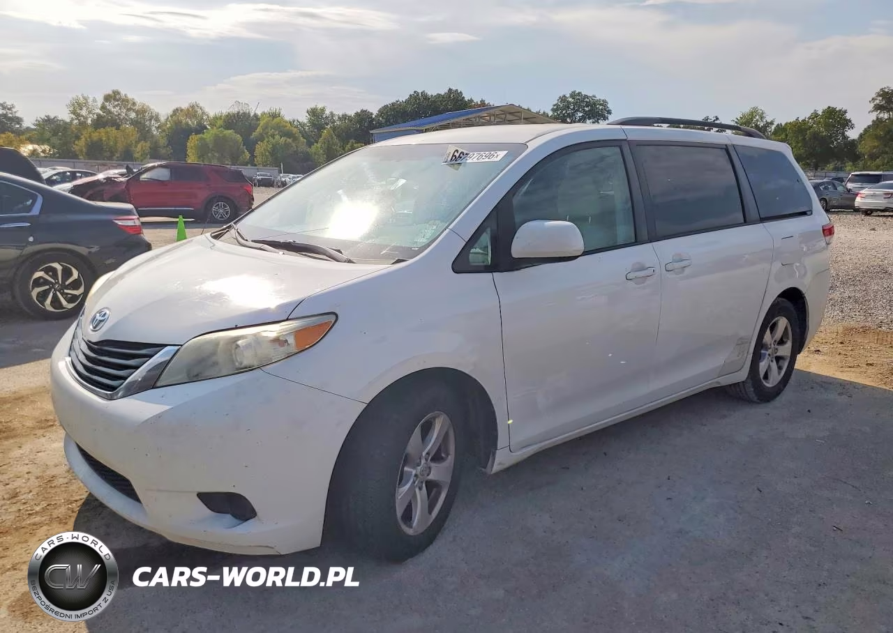 2014 Toyota Sienna Le