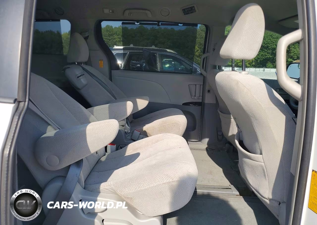 2014 Toyota Sienna Le VIN:5TDKK3DC8ES405942 - 11