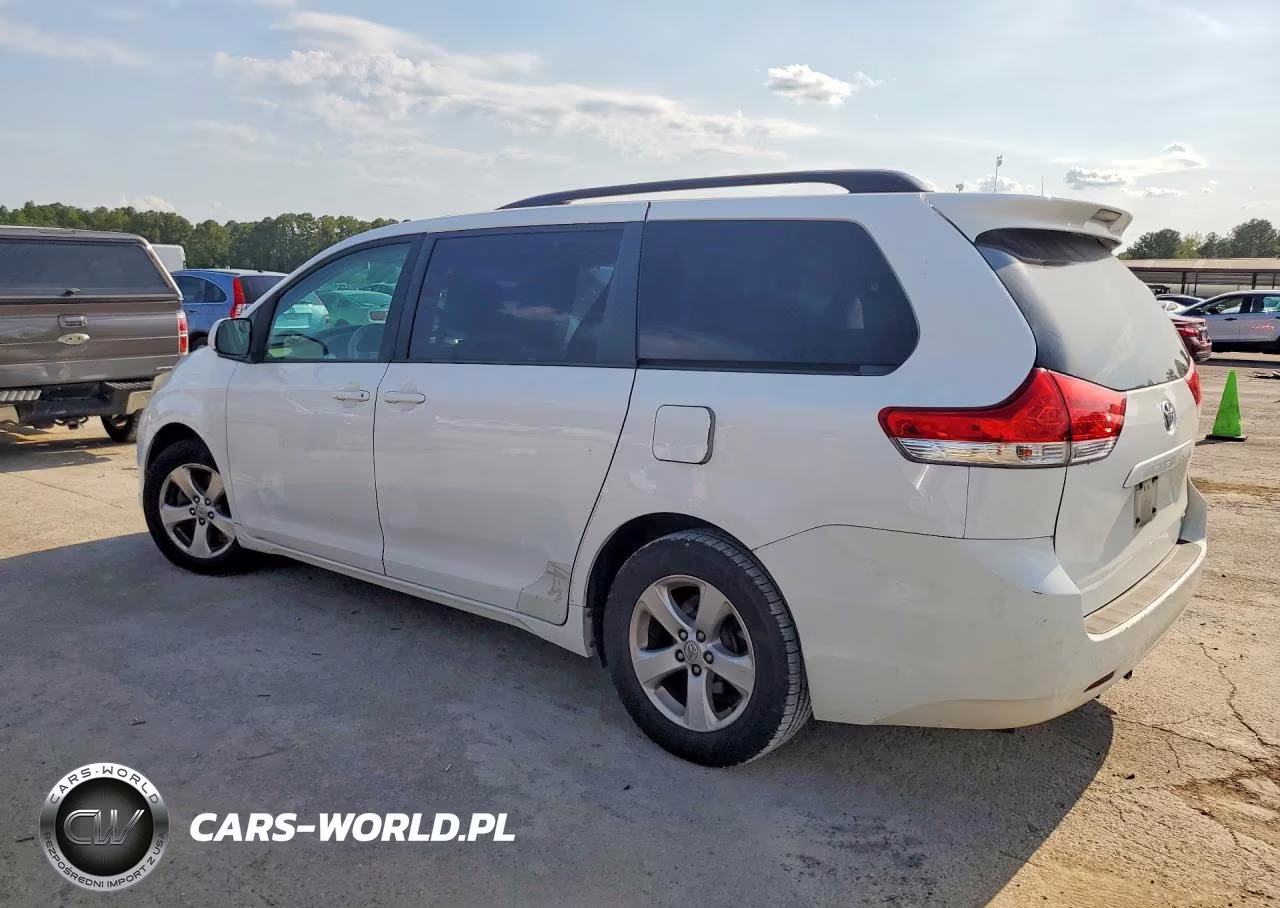 2014 Toyota Sienna Le VIN:5TDKK3DC8ES405942 - 2
