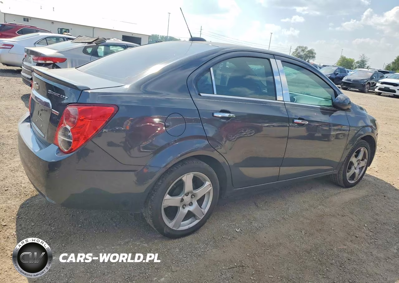 2015 Chevrolet Sonic Ltz VIN:1G1JE5SBXF4109500 - 3