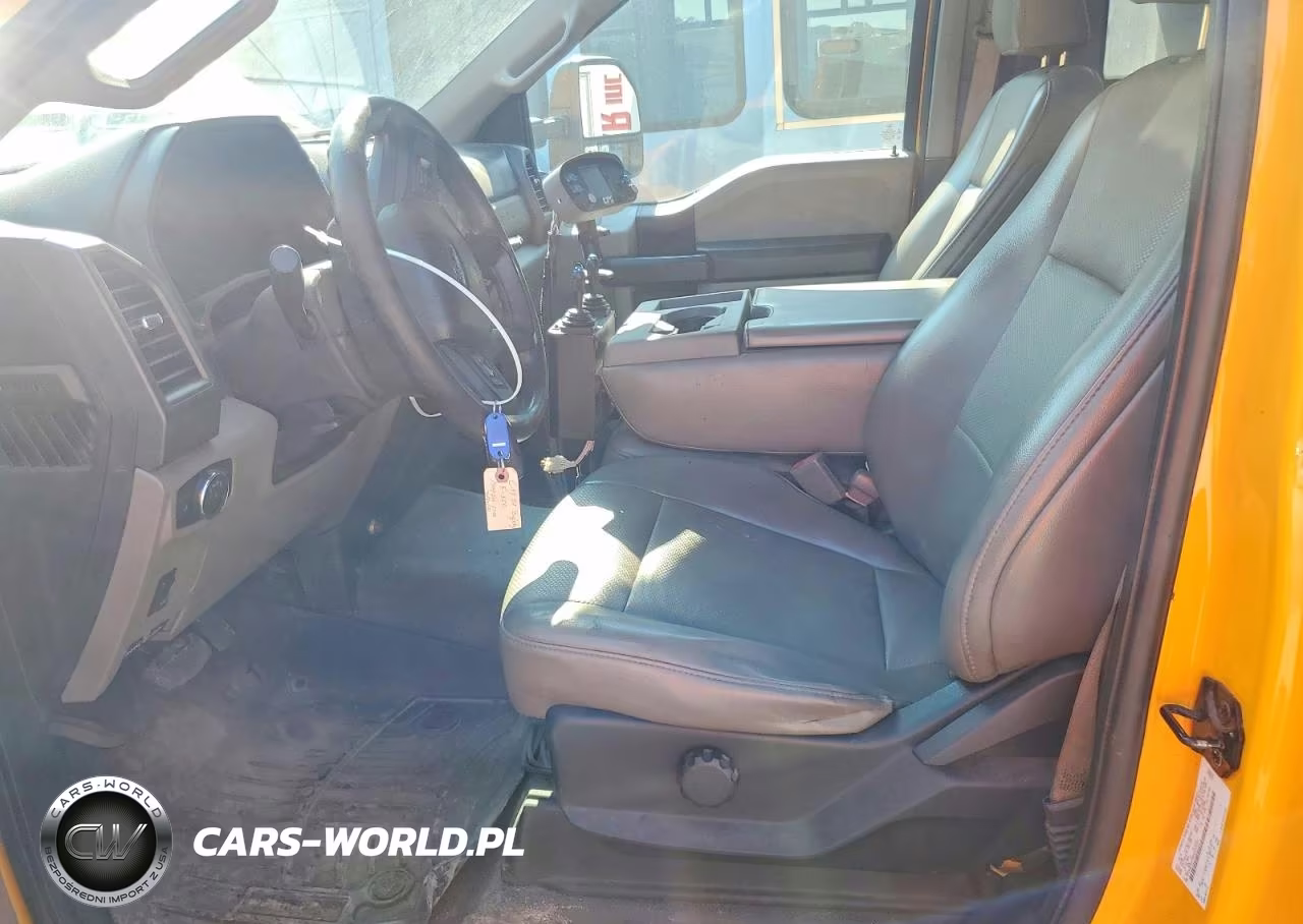 2019 Ford F550 Super Duty VIN:1FDUF5HT6KEC37167 - 7