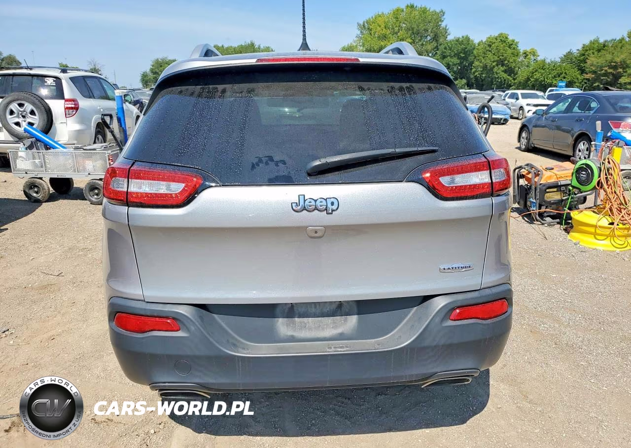 2016 Jeep Cherokee Latitude VIN:1C4PJLCSXGW189676 - 6