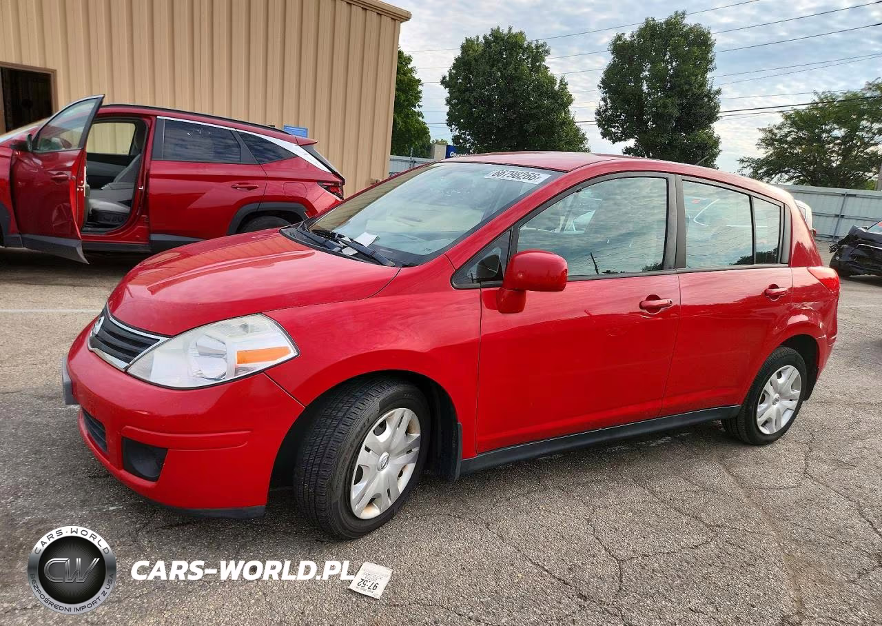2010 Nissan Versa 1.8 S