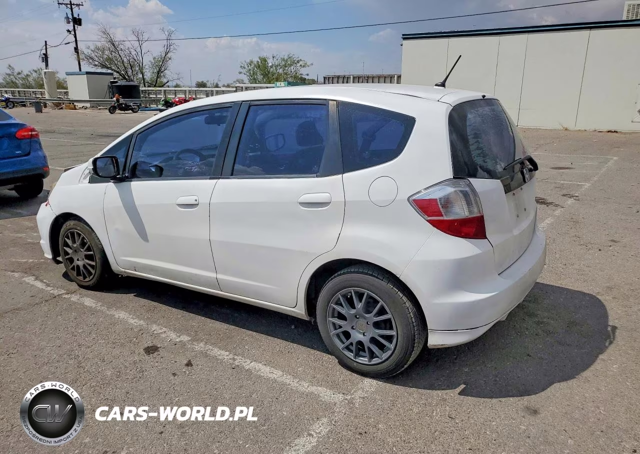 2013 Honda Fit VIN:JHMGE8H38DC059880 - 2