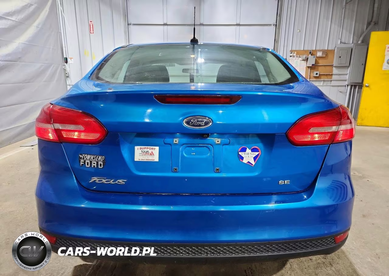 2016 Ford Focus Se VIN:1FADP3F23GL248118 - 6