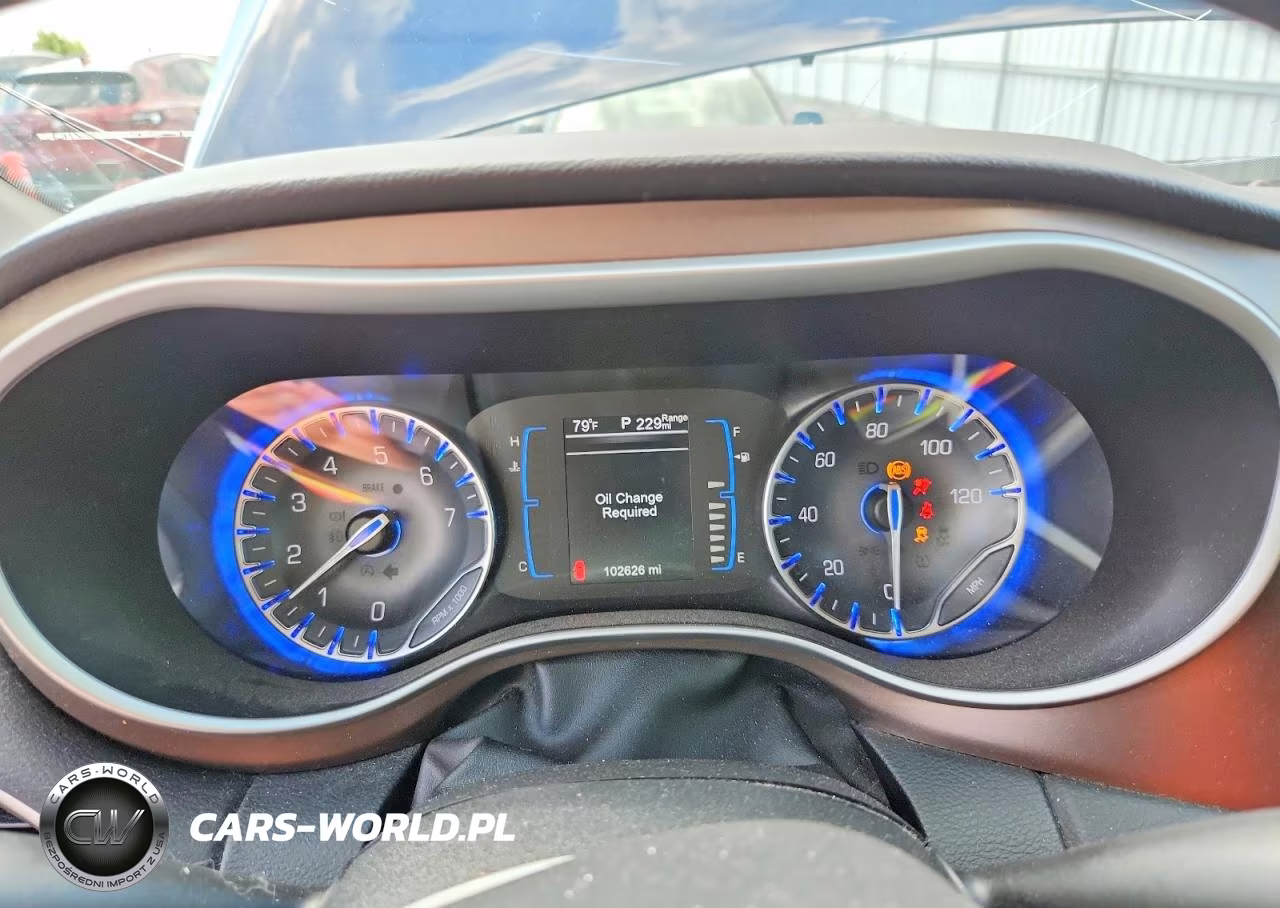 2017 Chrysler Pacifica Touring VIN:2C4RC1DG0HR708469 - 9