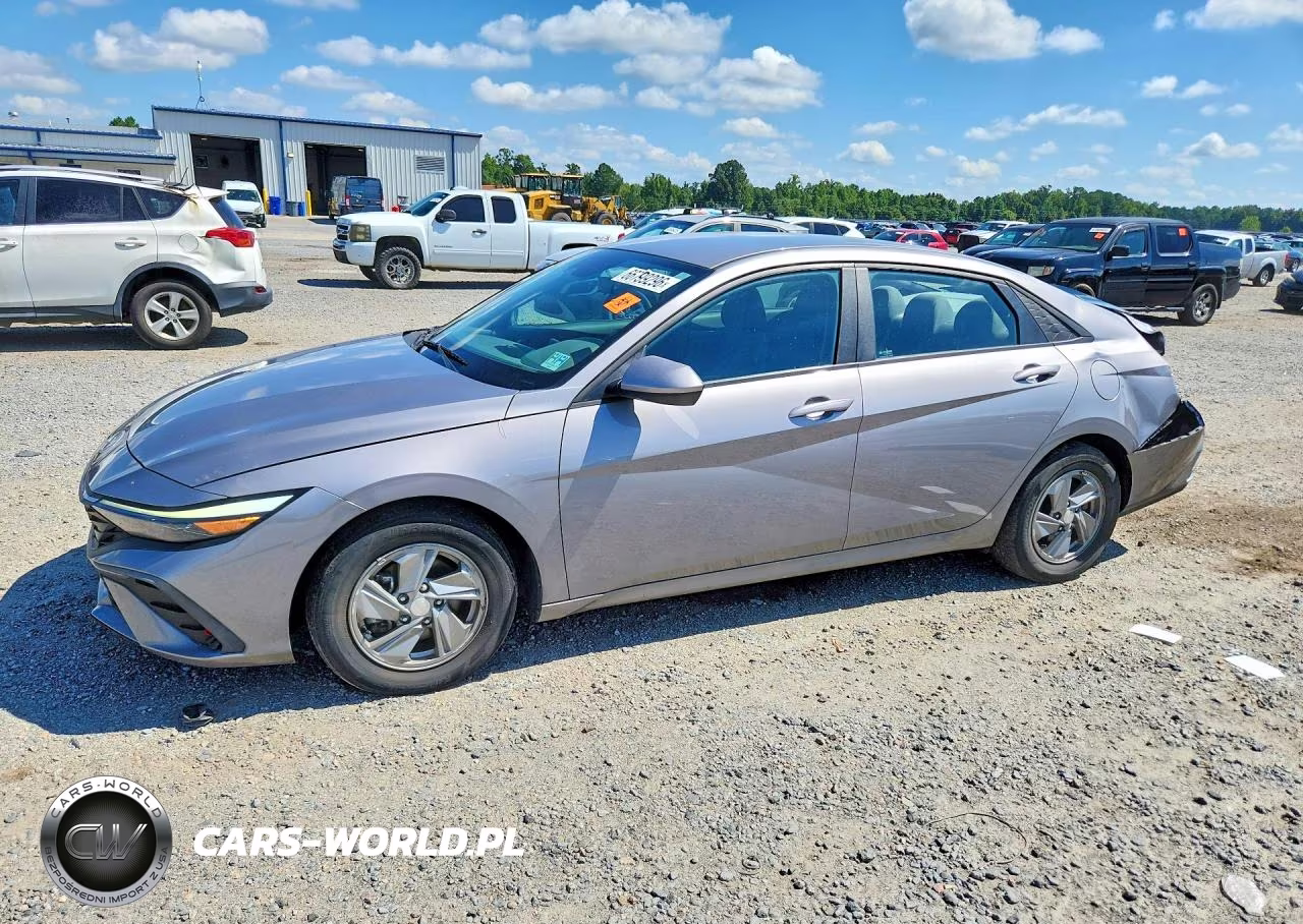 2024 Hyundai Elantra Se – zdjęcie 1 z 13