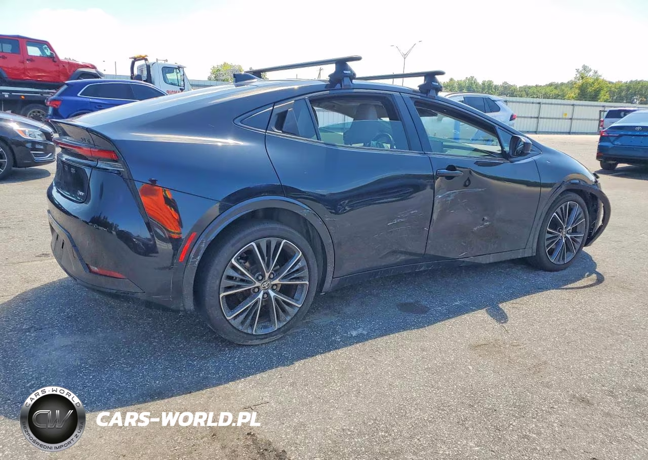 2024 Toyota Prius Xle VIN:JTDACAAU5R3031016 - 3