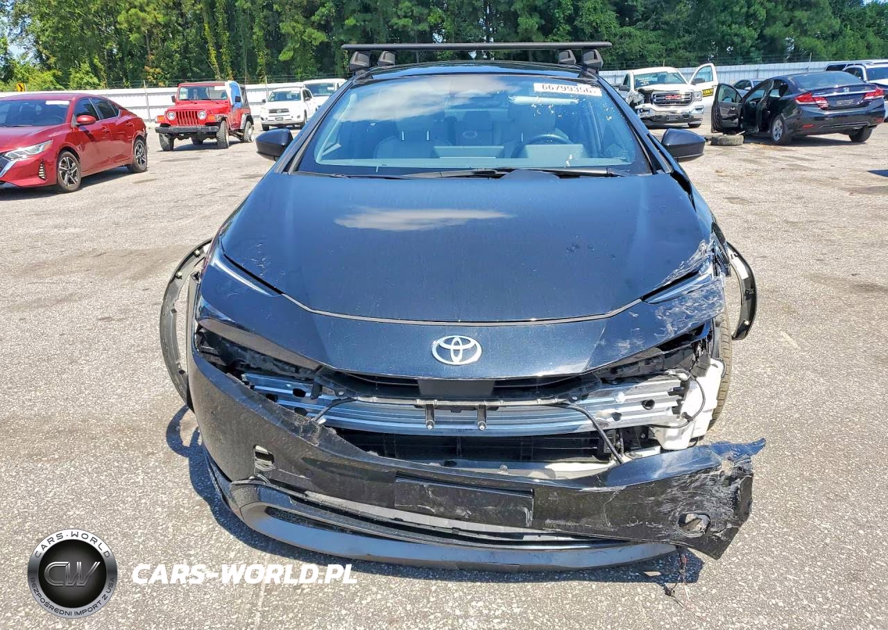 2024 Toyota Prius Xle VIN:JTDACAAU5R3031016 - 5