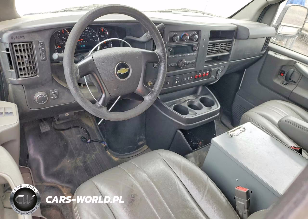 2015 Chevrolet Express VIN:1GCWGFCFXF1222444 - 8