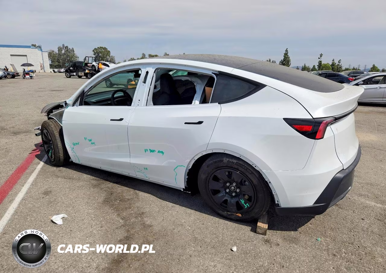 2026 Tesla Model Y VIN:7SAYGDED4TA693047 - 2