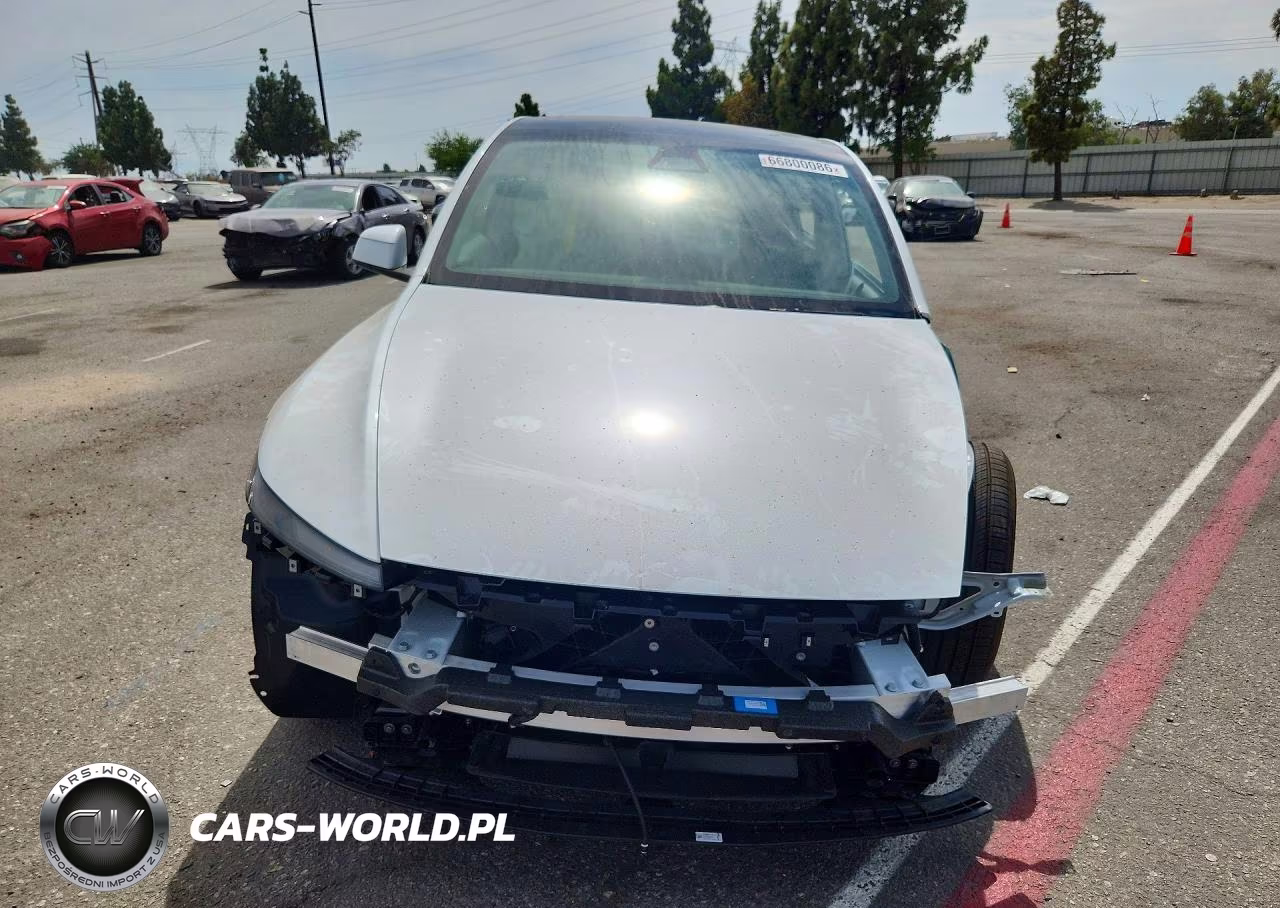 2026 Tesla Model Y VIN:7SAYGDED4TA693047 - 5