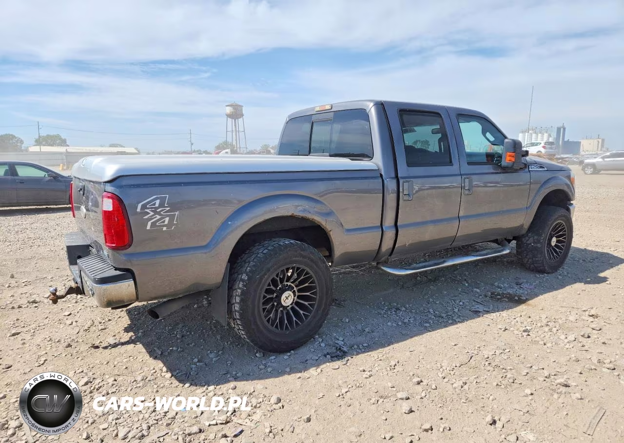 2011 Ford F250 Super Duty VIN:1FT7W2B6XBEC24313 - 3