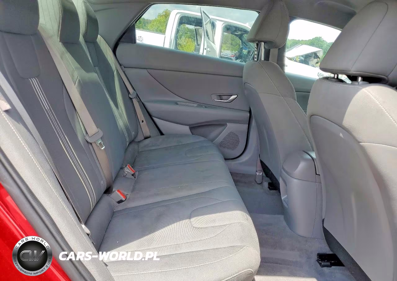 2025 Hyundai Elantra Sel Sport VIN:KMHLM4DG7SU031415 - 10