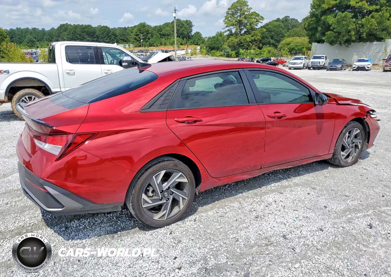 2025 Hyundai Elantra Sel Sport VIN:KMHLM4DG7SU031415 - 3