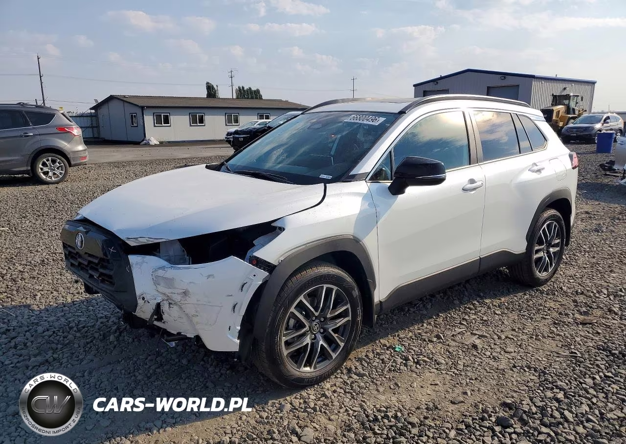 2026 Toyota Corolla Cross Xle VIN:7MUDAABG8TV196193 - 1