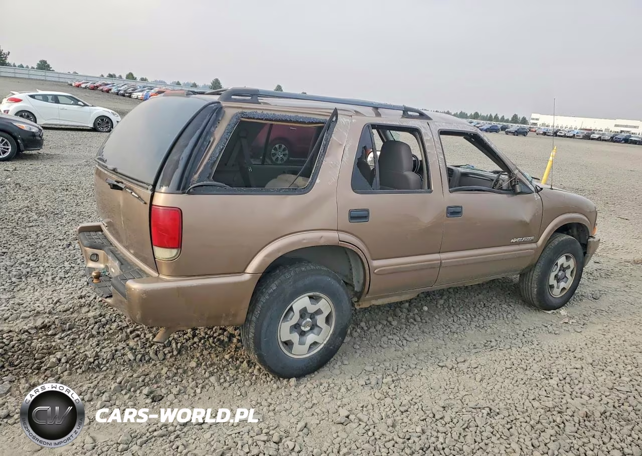 2004 Chevrolet Blazer VIN:1GNDT13X64K163762 - 3