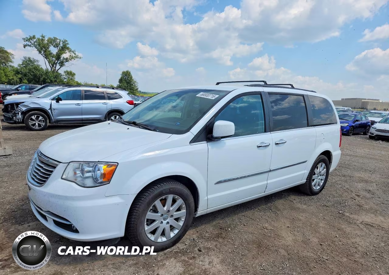 2015 Chrysler Town & Country Touring