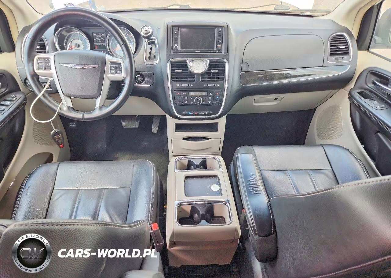 2015 Chrysler Town & Country Touring VIN:2C4RC1BG4FR754449 - 8