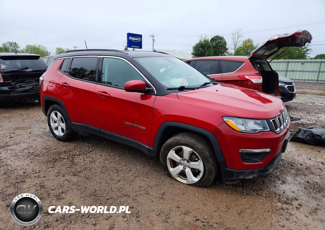 2020 Jeep Compass Latitude VIN:3C4NJDBB1LT204824 - 4