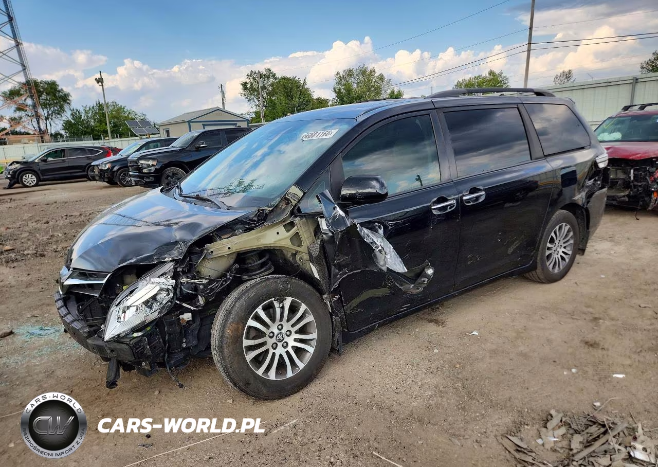 2018 Toyota Sienna Xle 8-Passenger VIN:5TDYZ3DC7JS959098 - 1
