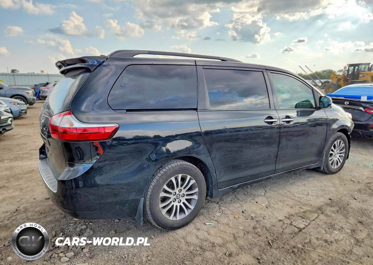 2018 Toyota Sienna Xle 8-Passenger VIN:5TDYZ3DC7JS959098 - 3