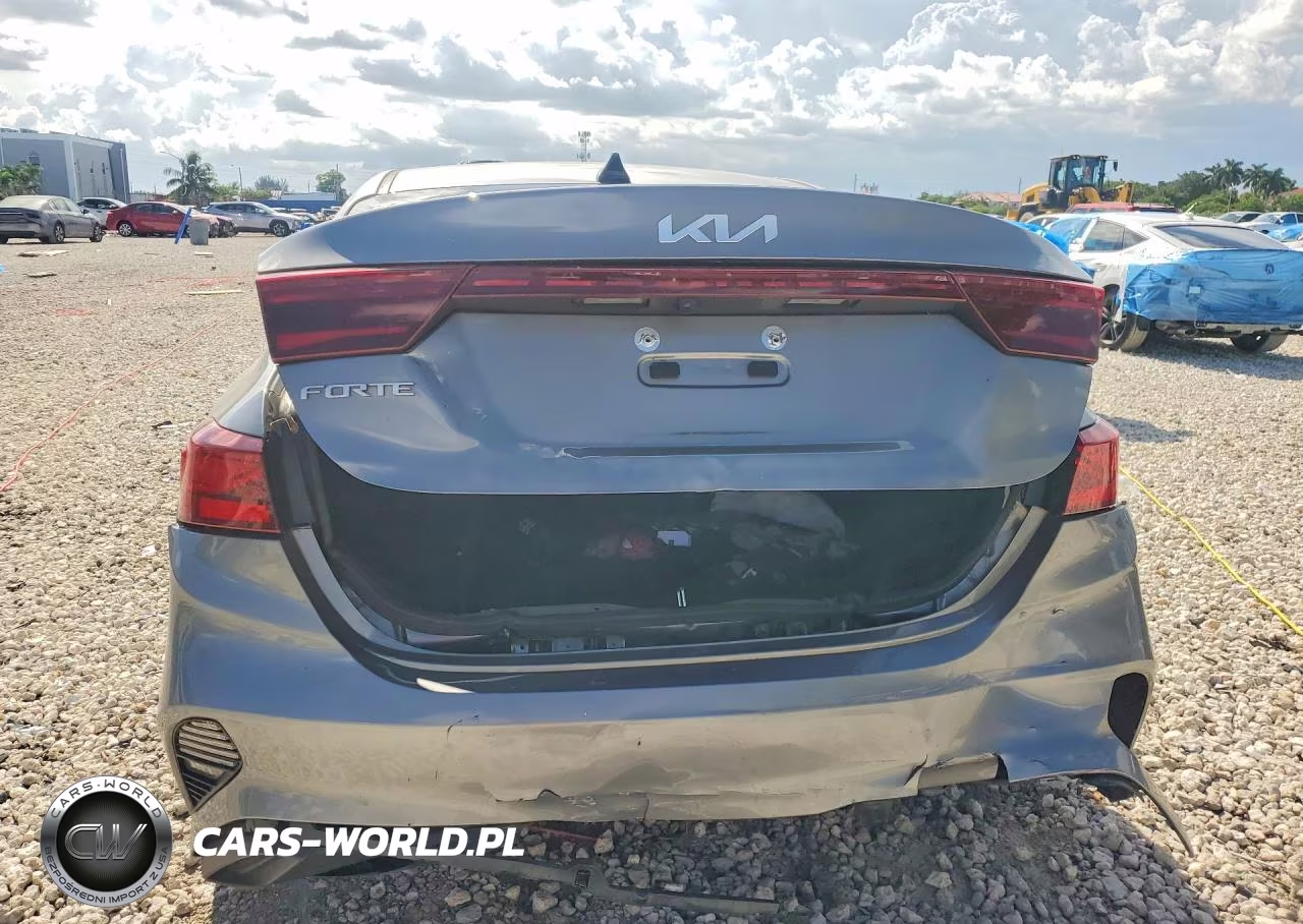 2024 Kia Forte Lxs VIN:3KPF24AD6RE734451 - 6