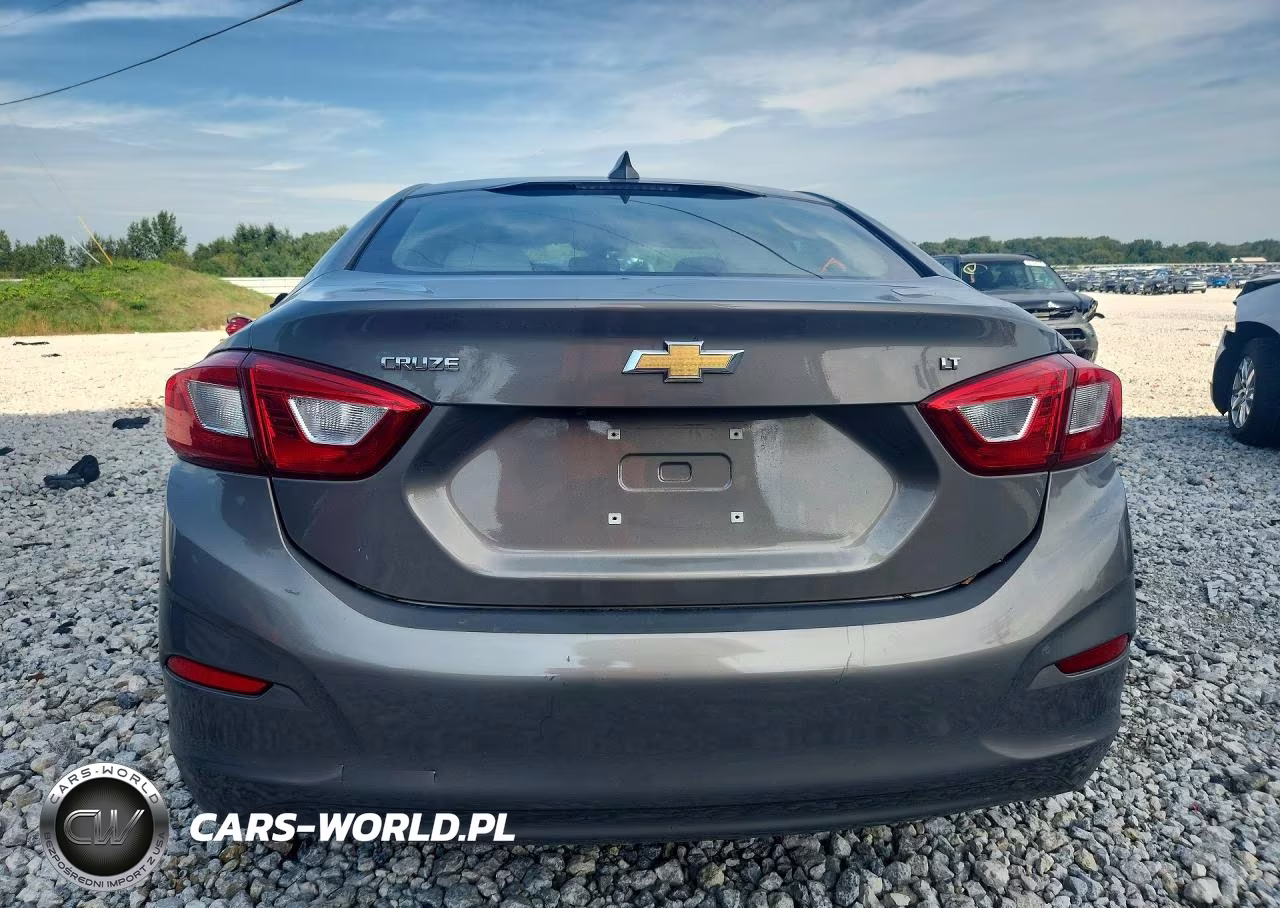 2018 Chevrolet Cruze Lt VIN:1G1BE5SM2J7177559 - 6