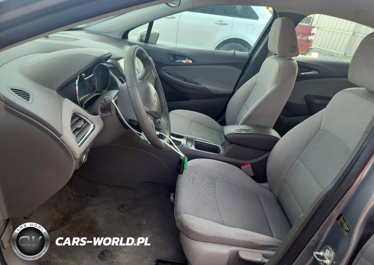2018 Chevrolet Cruze Lt VIN:1G1BE5SM2J7177559 - 7