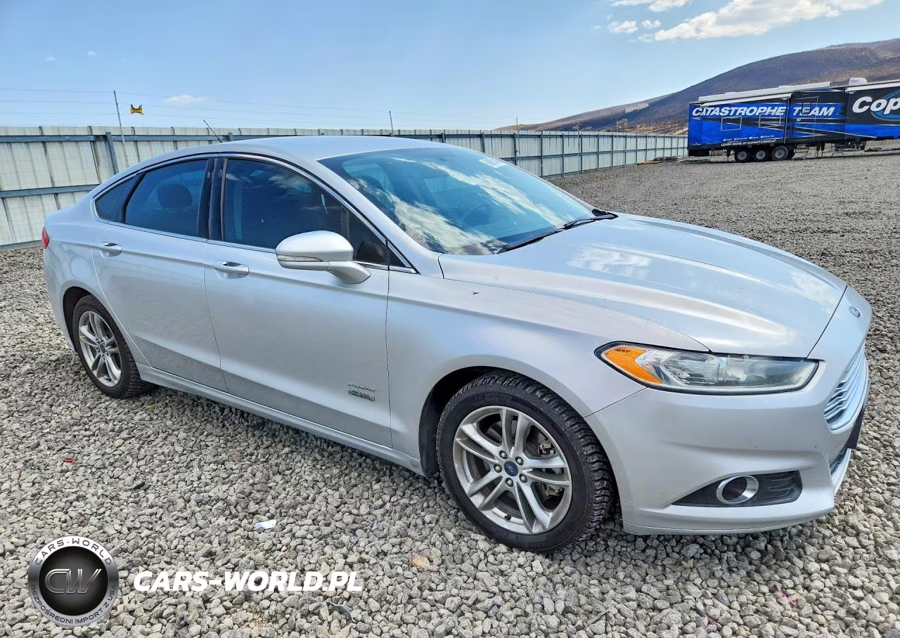 2016 Ford Fusion Titanium Phev VIN:3FA6P0SU7GR195875 - 4