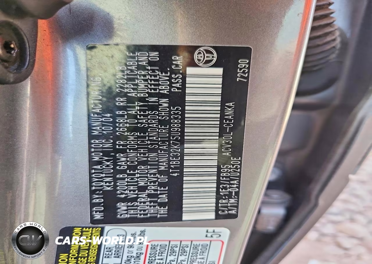 2005 Toyota Camry Le VIN:4T1BE32K75U988335 - 12