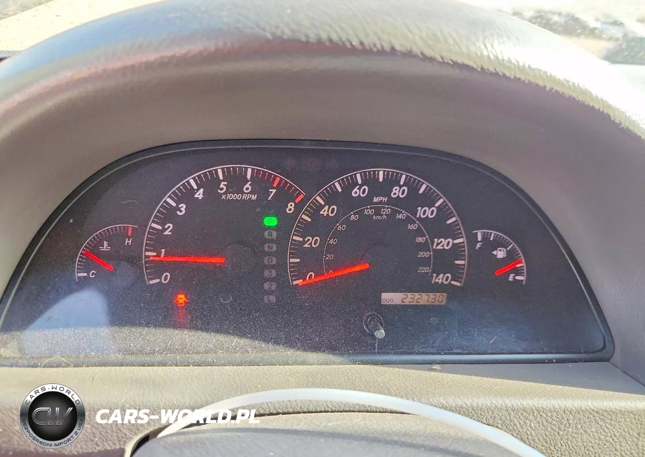 2005 Toyota Camry Le VIN:4T1BE32K75U988335 - 9