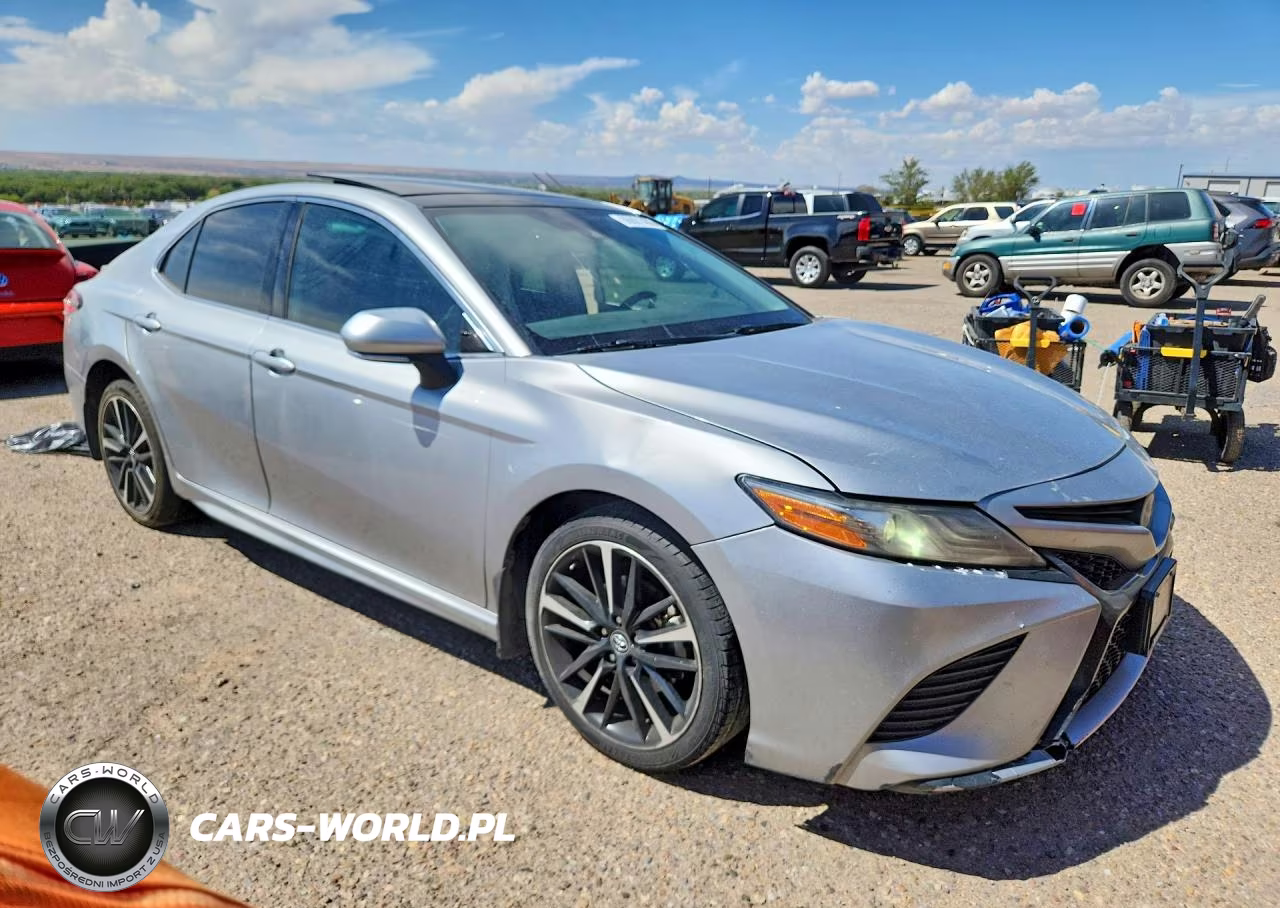 2019 Toyota Camry Xse VIN:4T1B61HK7KU182094 - 4