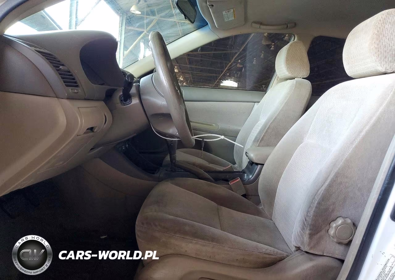 2002 Toyota Camry Le VIN:4T1BE32K82U080293 - 7