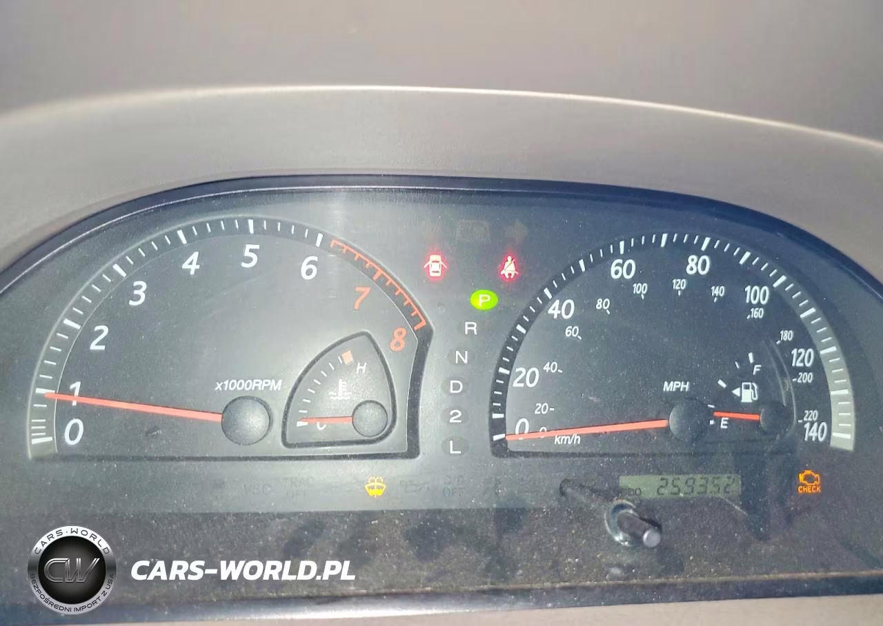 2002 Toyota Camry Le VIN:4T1BE32K82U080293 - 9