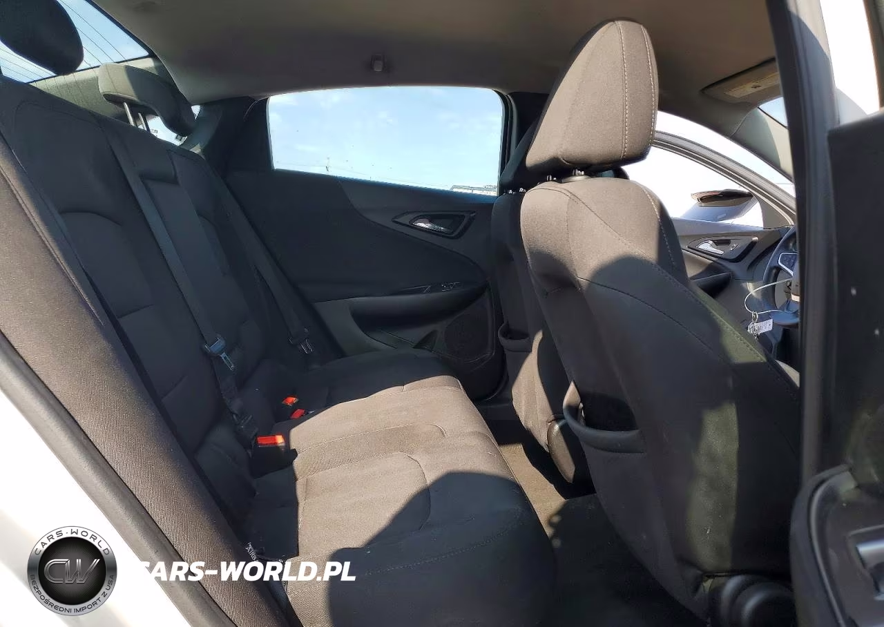 2018 Chevrolet Malibu Lt VIN:1G1ZD5ST1JF156118 - 10