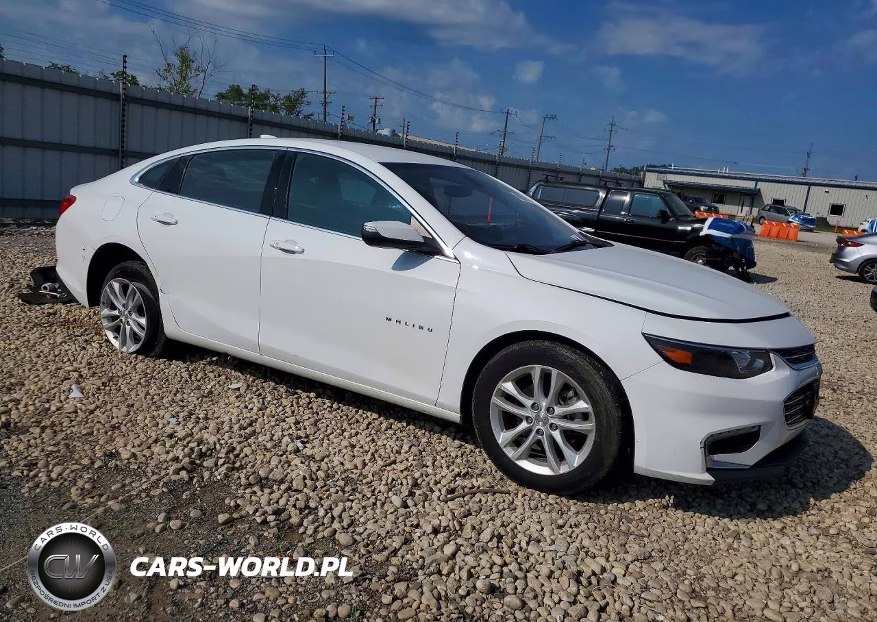 2018 Chevrolet Malibu Lt VIN:1G1ZD5ST1JF156118 - 4
