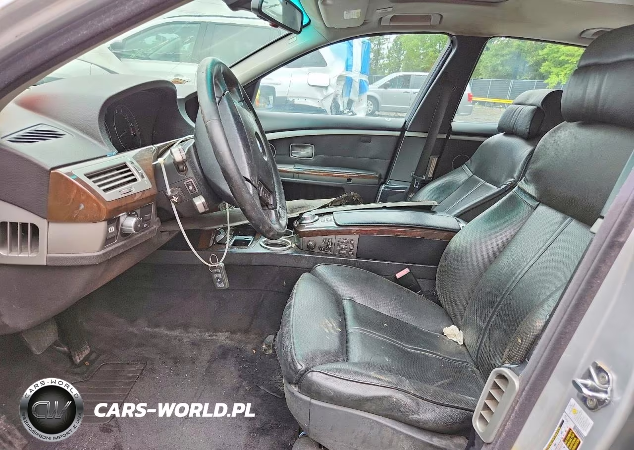 2007 BMW 750 VIN:WBAHN83547DT75013 - 7