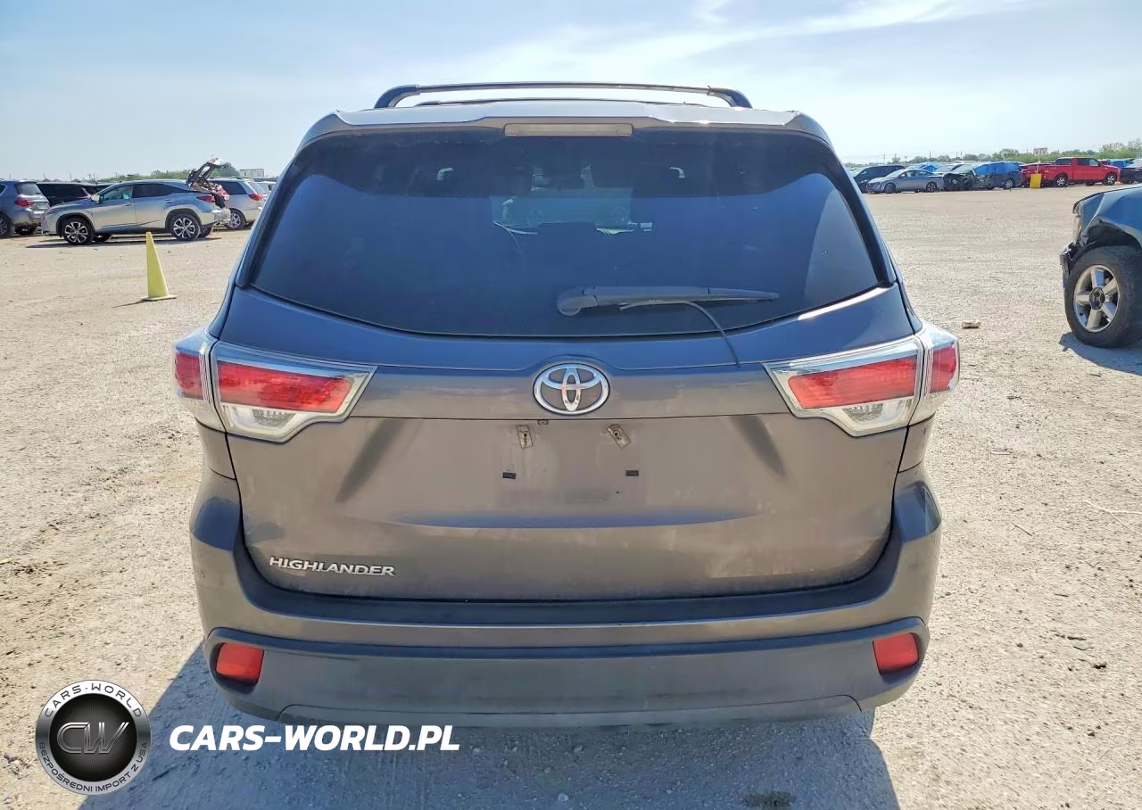 2016 Toyota Highlander Le VIN:5TDZARFH6GS023005 - 6