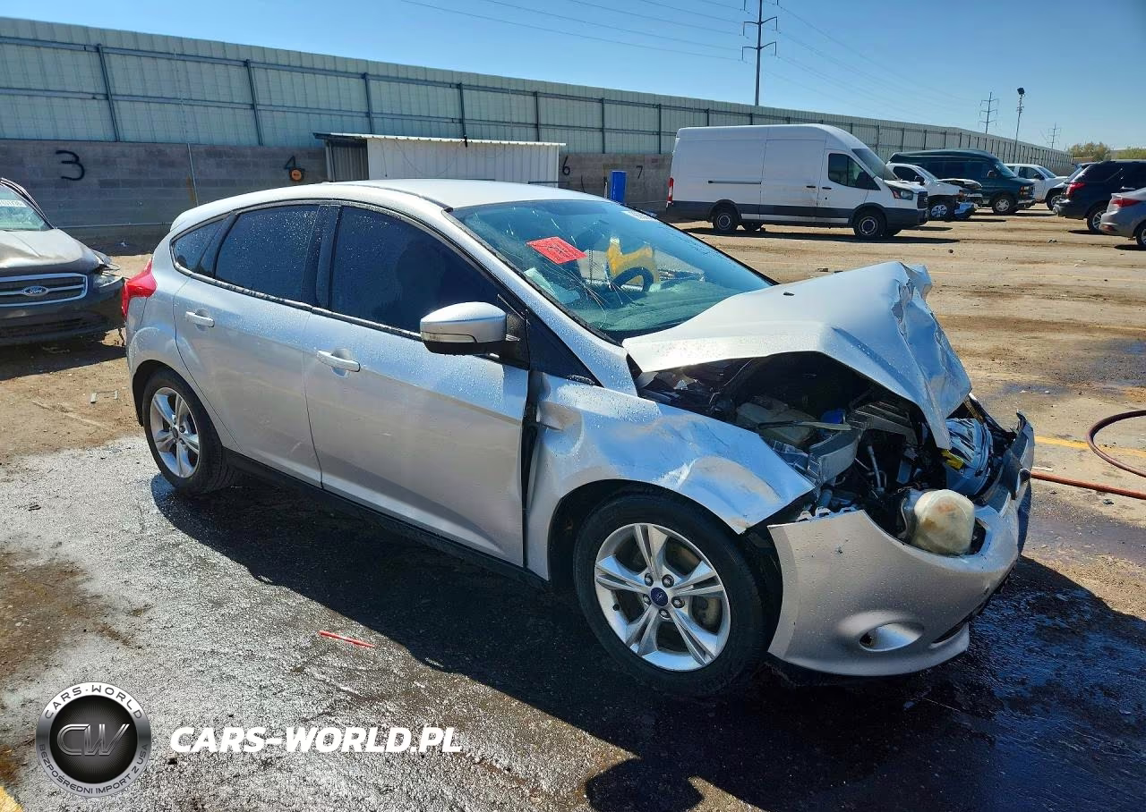 2013 Ford Focus Se VIN:1FADP3K27DL244476 - 4