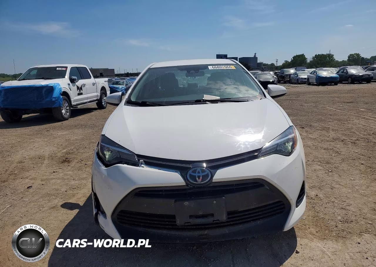 2017 Toyota Corolla Le VIN:5YFBURHE2HP646059 - 5