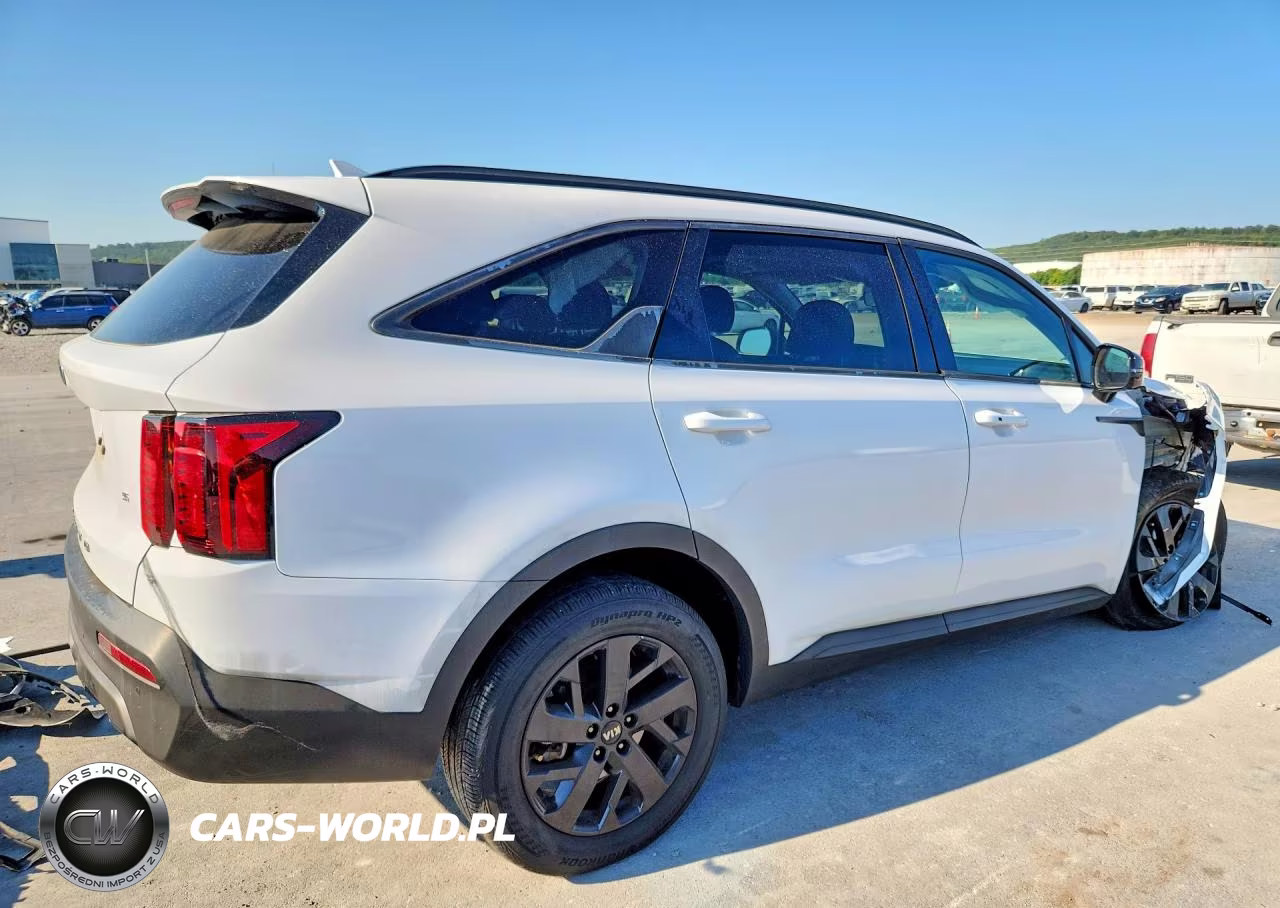 2021 Kia Sorento S VIN:5XYRLDLC0MG070979 - 3
