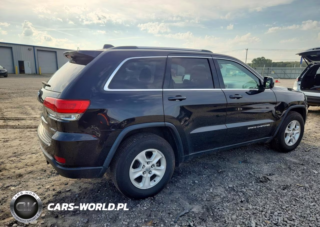 2016 Jeep Grand Cherokee Laredo VIN:1C4RJEAG8GC472808 - 3