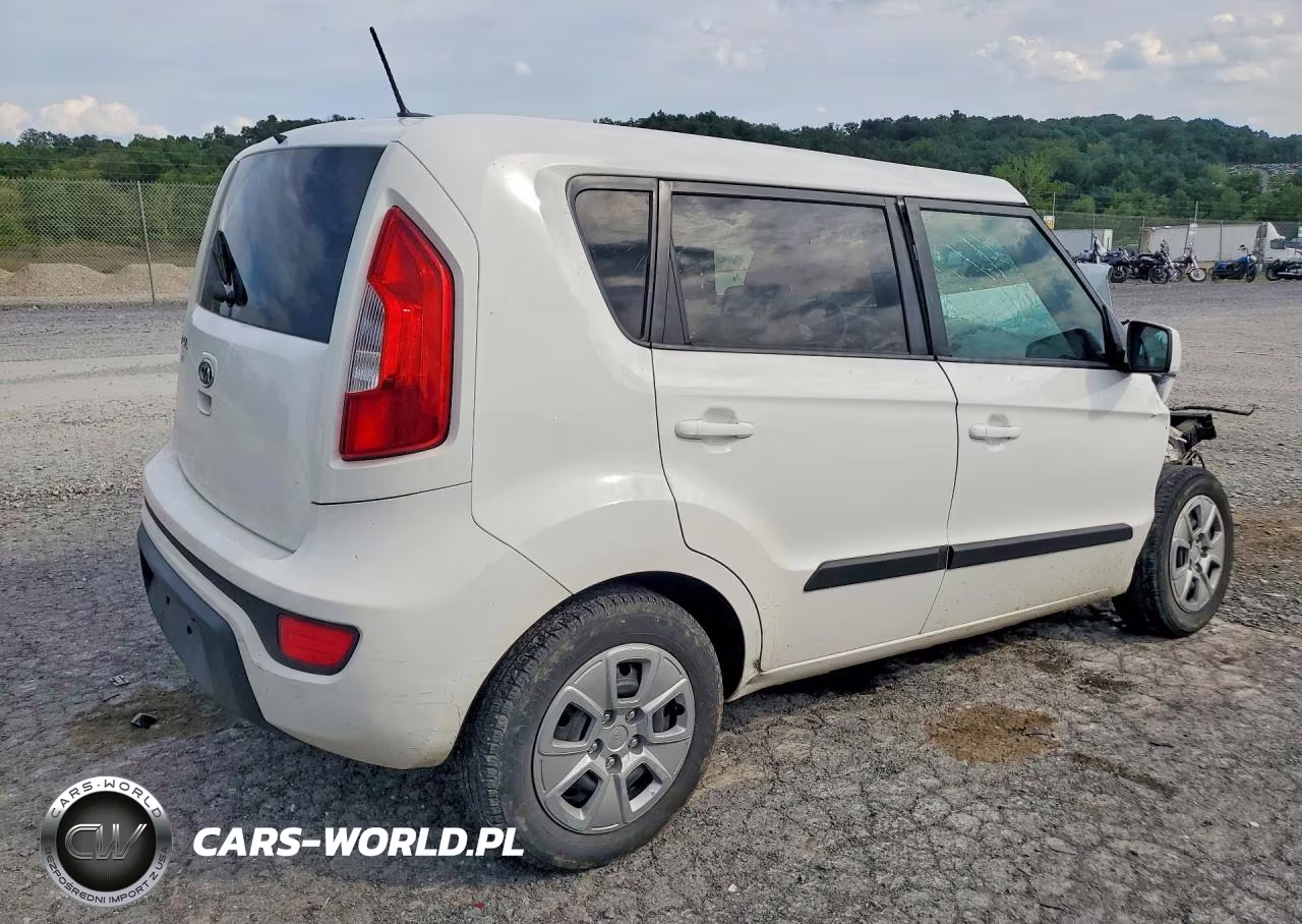2012 Kia Soul Base VIN:KNDJT2A59C7456754 - 3