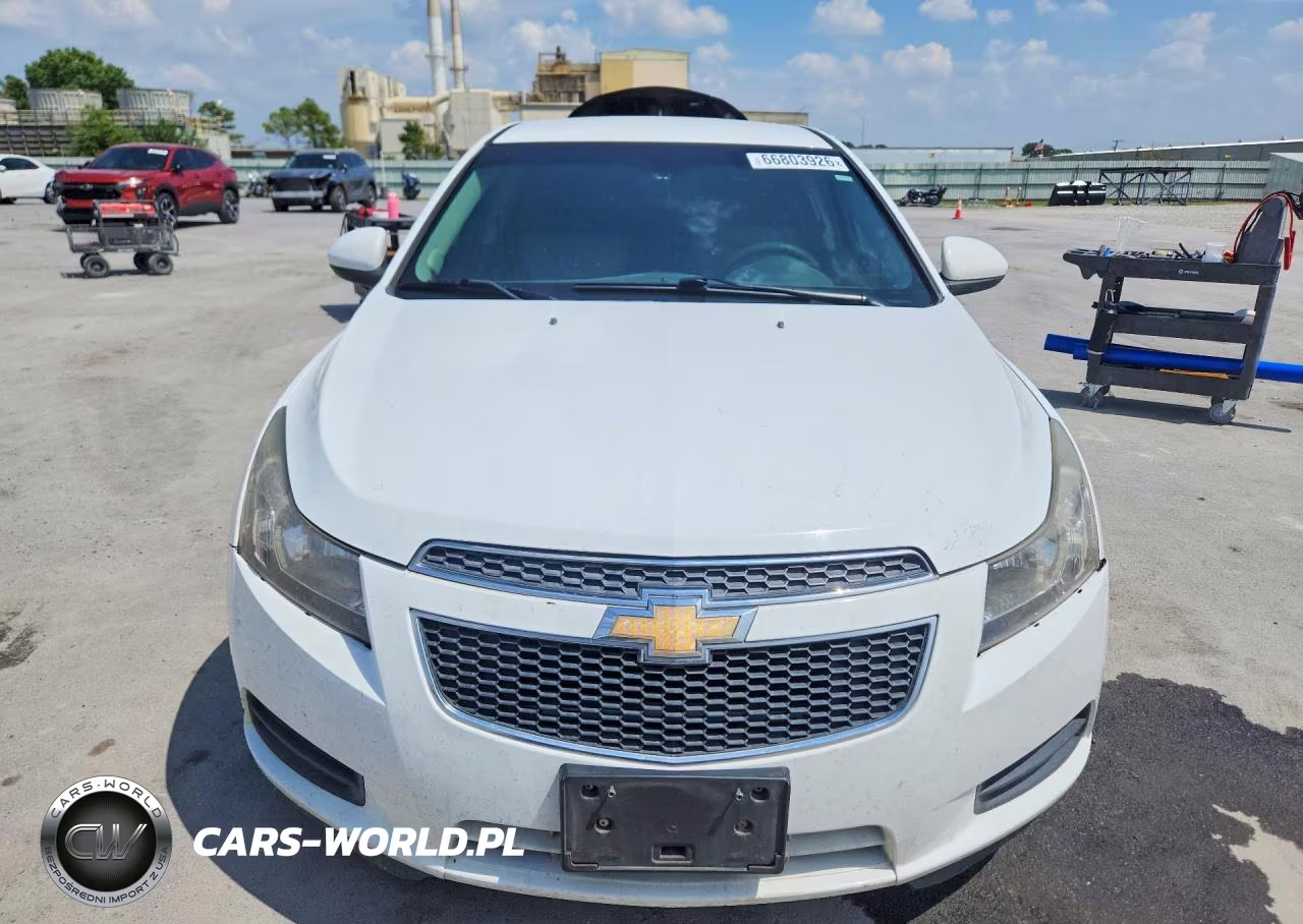 2011 Chevrolet Cruze Ls VIN:1G1PC5SH3B7186156 - 5