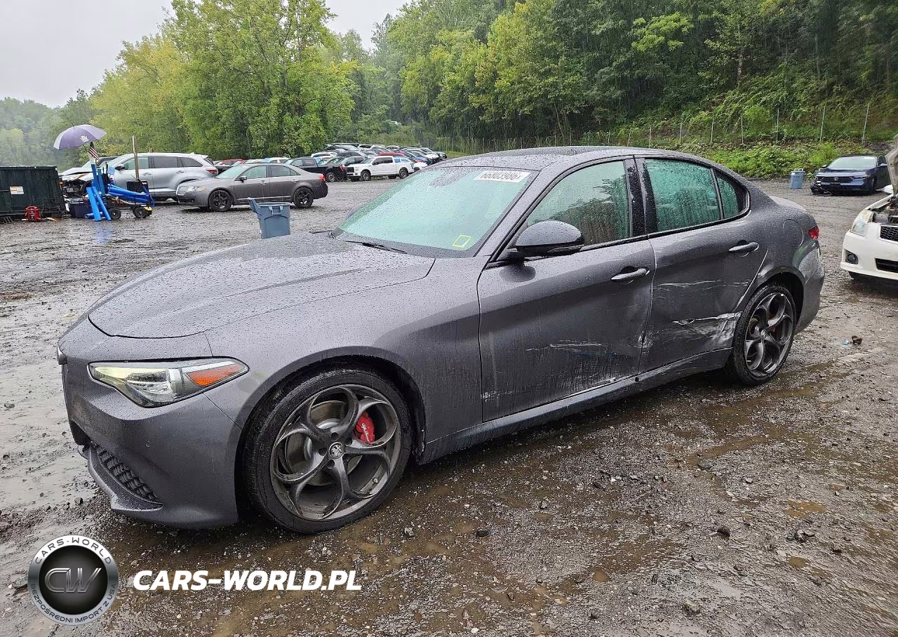 2020 Alfa Romeo Giulia Ti VIN:ZARFANBN9L7629576 - 1