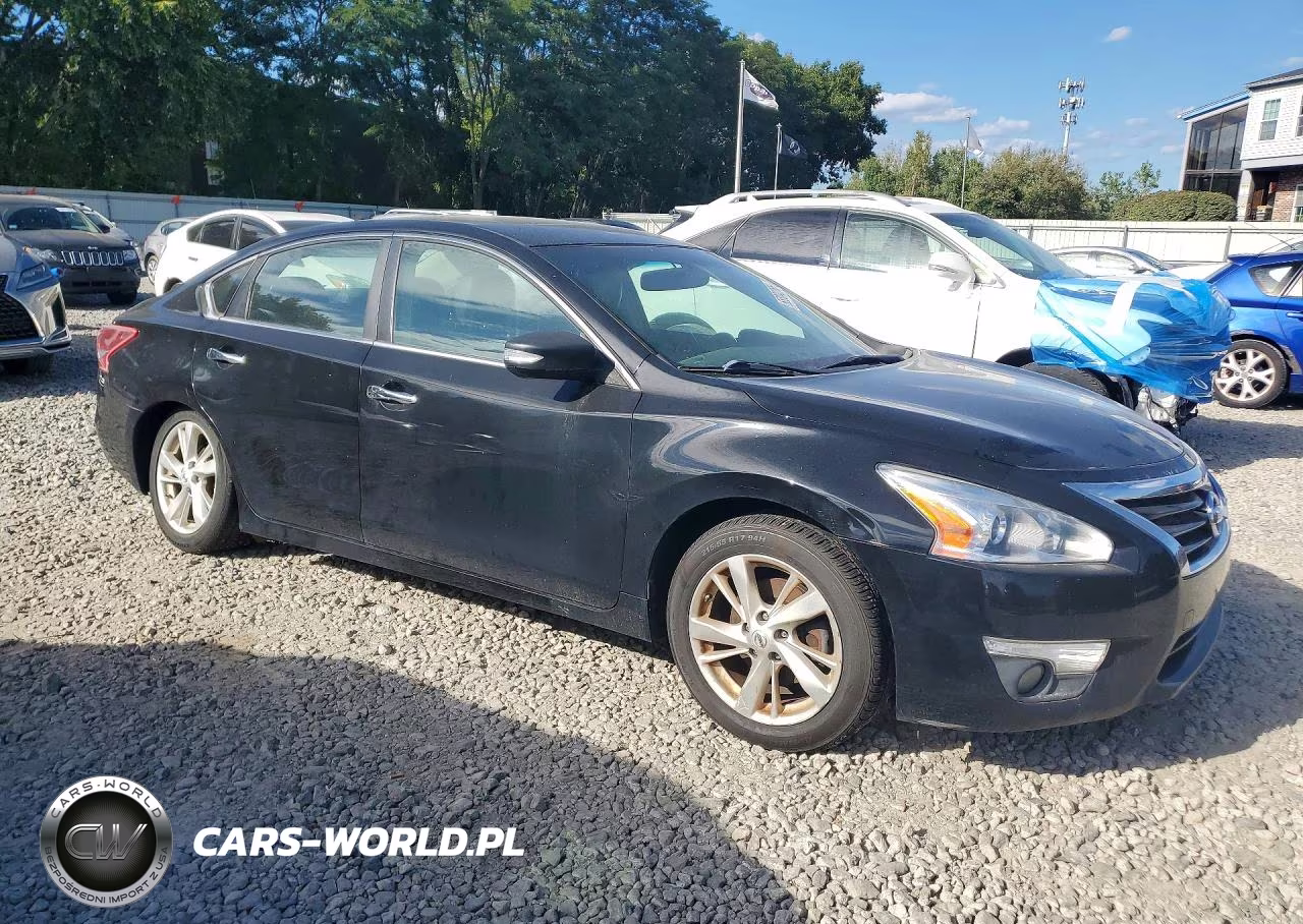 2013 Nissan Altima 2.5 VIN:1N4AL3AP9DN572417 - 4